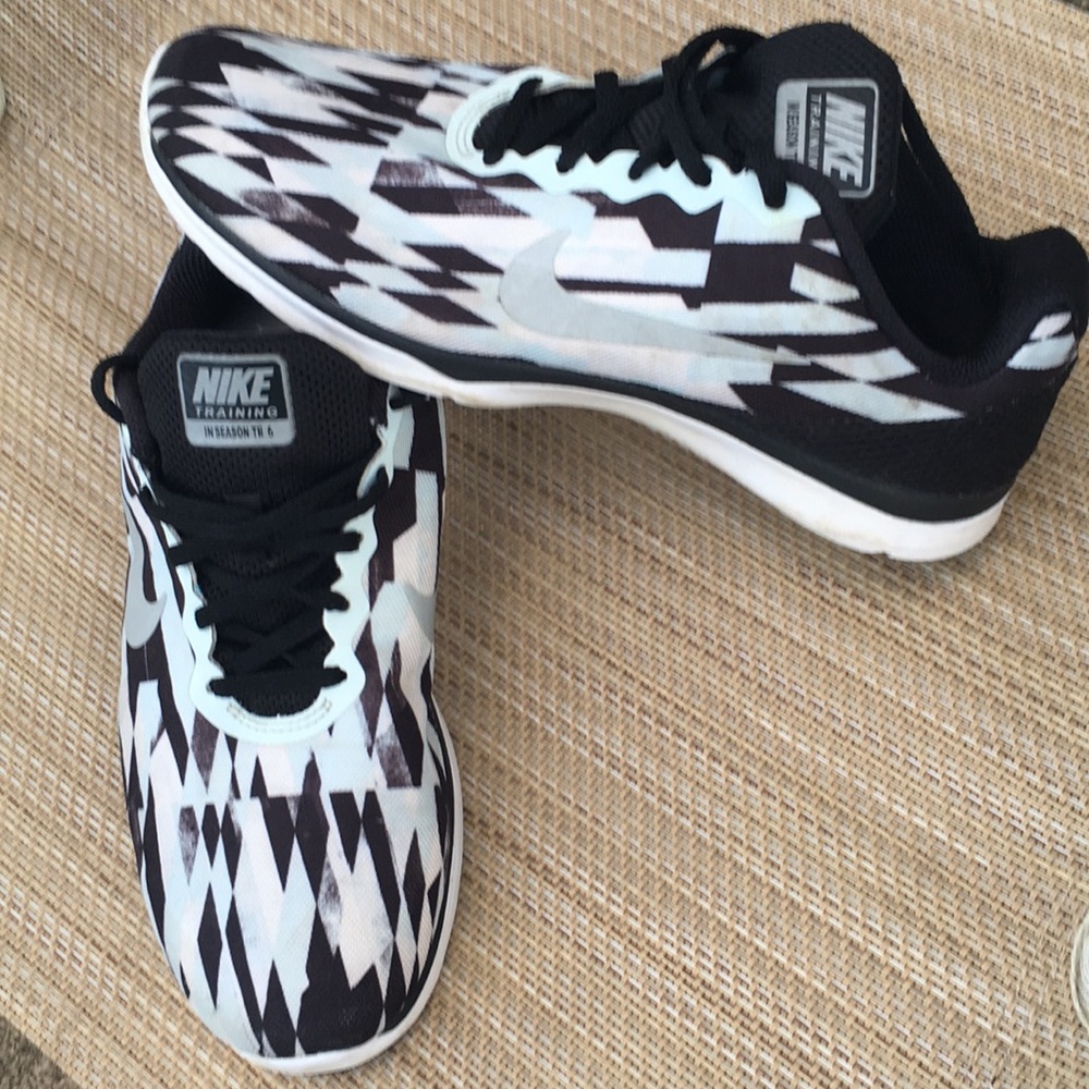 Nike training tennis shoes